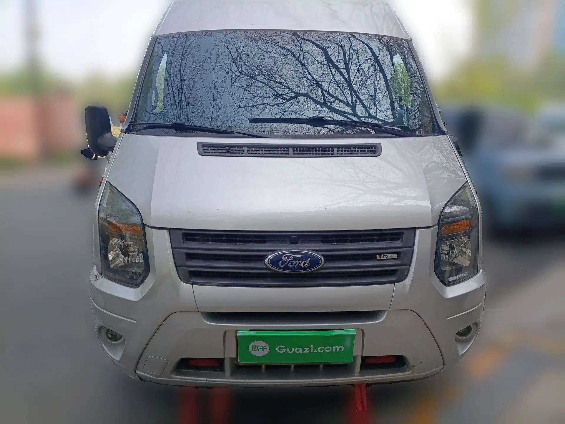 Ford Transit Custom 2015 2.4T Short-Wheelbase 6-Seater Mid-Roof Multi-Purpose Vehicle — миниатюра 2