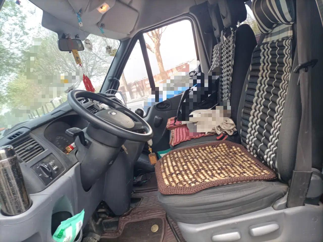 Ford Transit Custom 2015 2.4T Short-Wheelbase 6-Seater Mid-Roof Multi-Purpose Vehicle — миниатюра 16