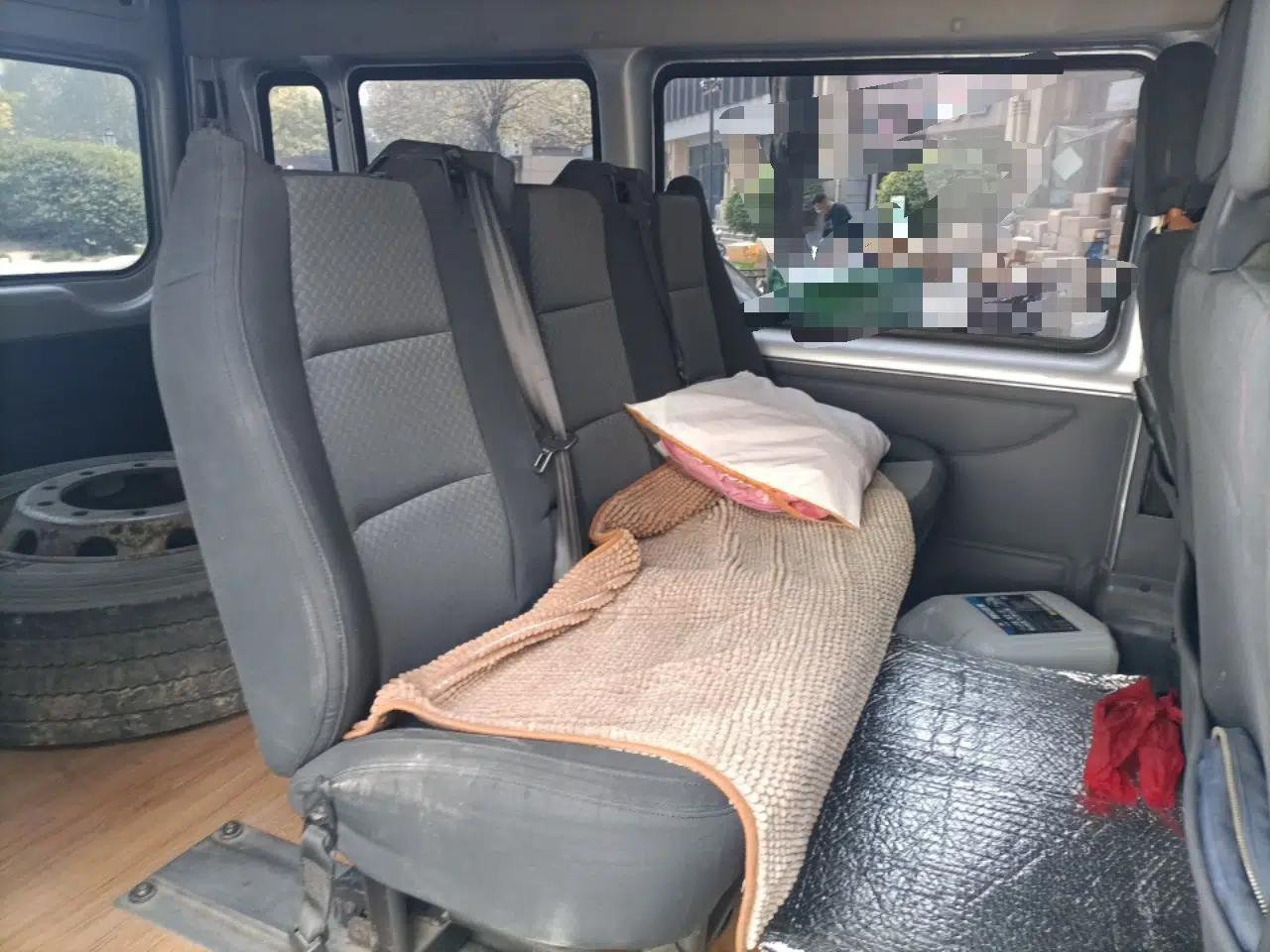 Ford Transit Custom 2015 2.4T Short-Wheelbase 6-Seater Mid-Roof Multi-Purpose Vehicle — миниатюра 18