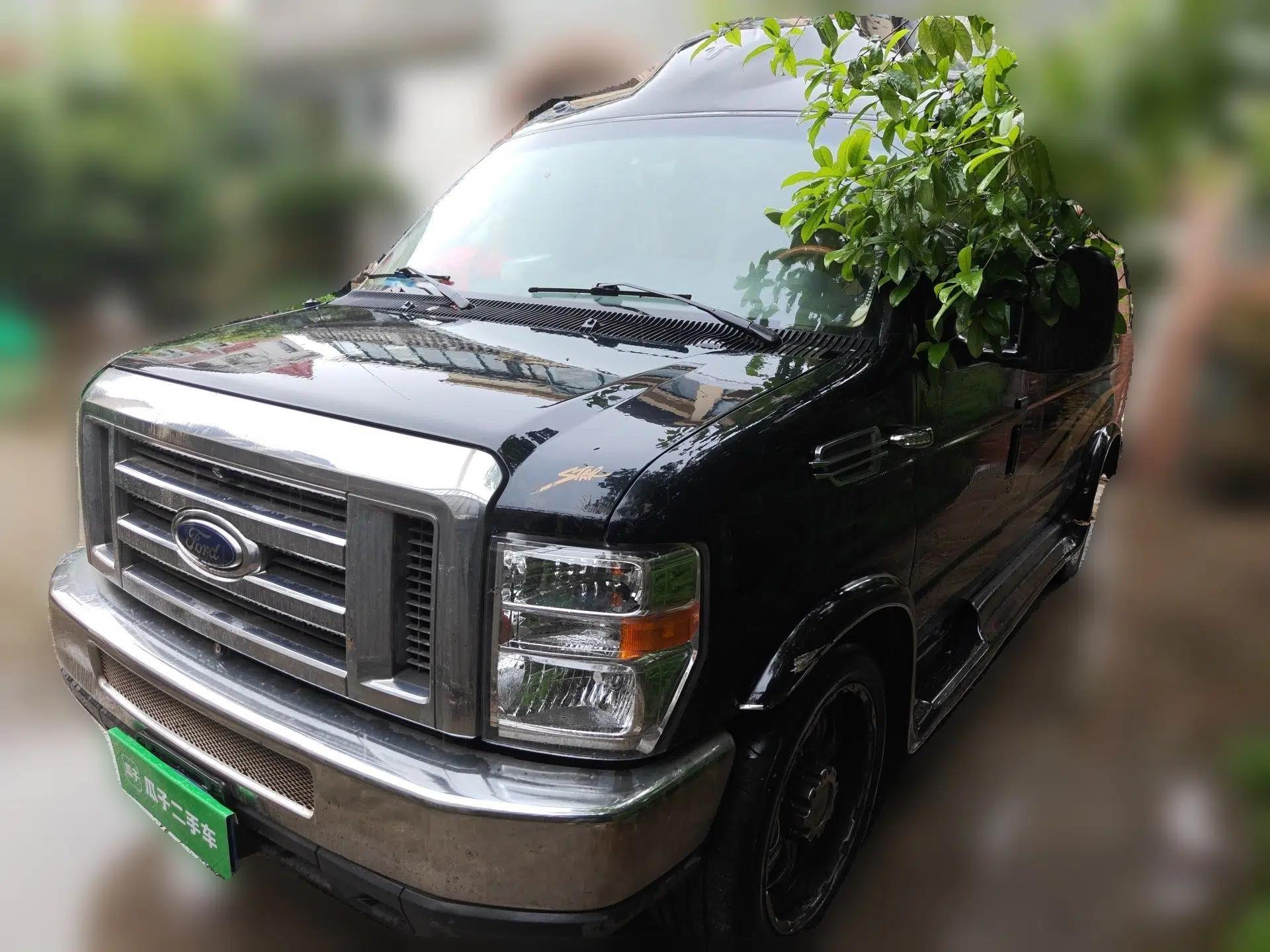 Ford E350  — миниатюра 1