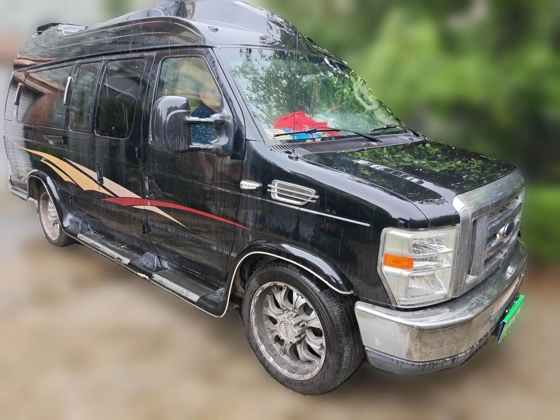 Ford E350  — миниатюра 3