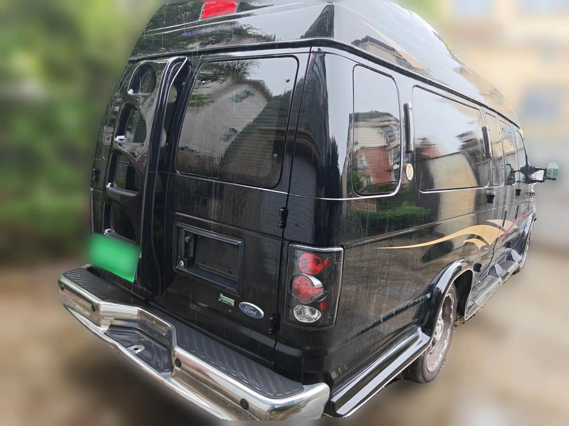 Ford E350  — миниатюра 6