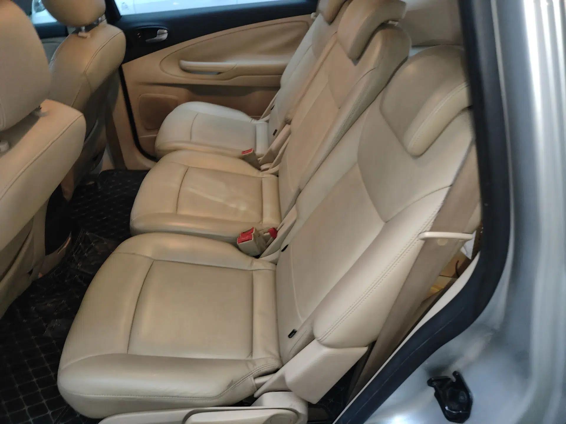 Ford S-MAX 2008 2.3L 7-Seater Luxury Version — миниатюра 18