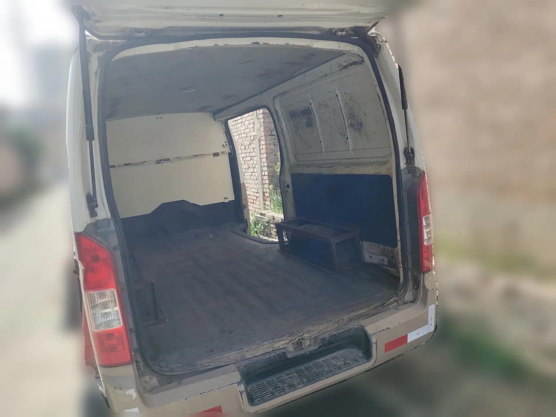 Foton Scenic G7 2017 2.0L Short-Wheelbase Commercial Van Flat Roof 2 Seats 4Q20M — миниатюра 20