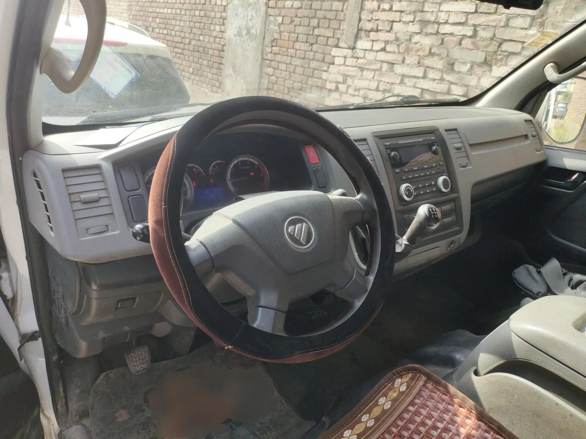 Foton Scenic G7 2017 2.0L Short-Wheelbase Commercial Van Flat Roof 2 Seats 4Q20M — миниатюра 10