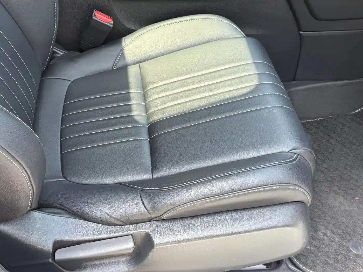2022 Honda Breeze e:PHEV Luxury Edition — миниатюра 13