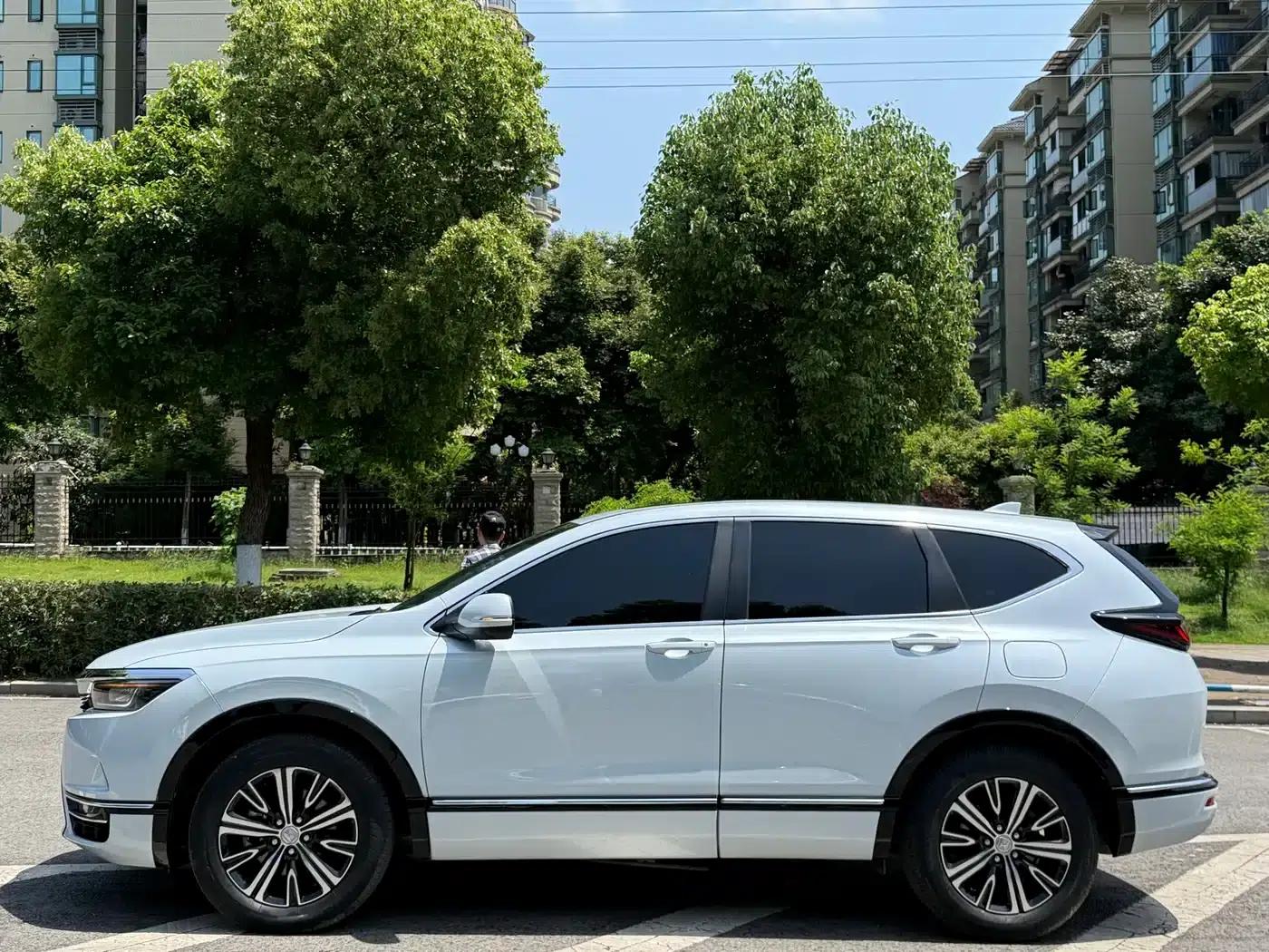2022 Honda Breeze e:PHEV Luxury Edition — миниатюра 21