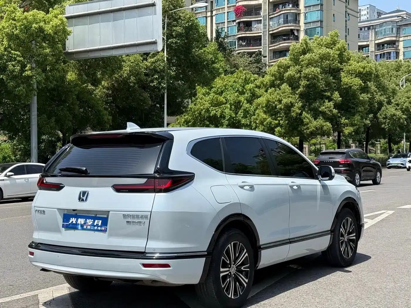 2022 Honda Breeze e:PHEV Luxury Edition — миниатюра 25