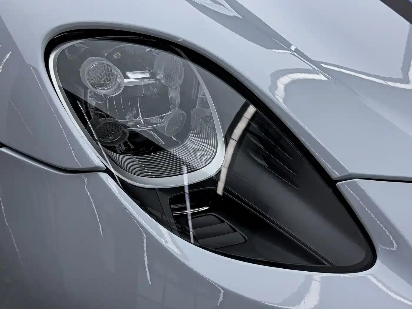 2014 918 Spyder 4.6L — миниатюра 11