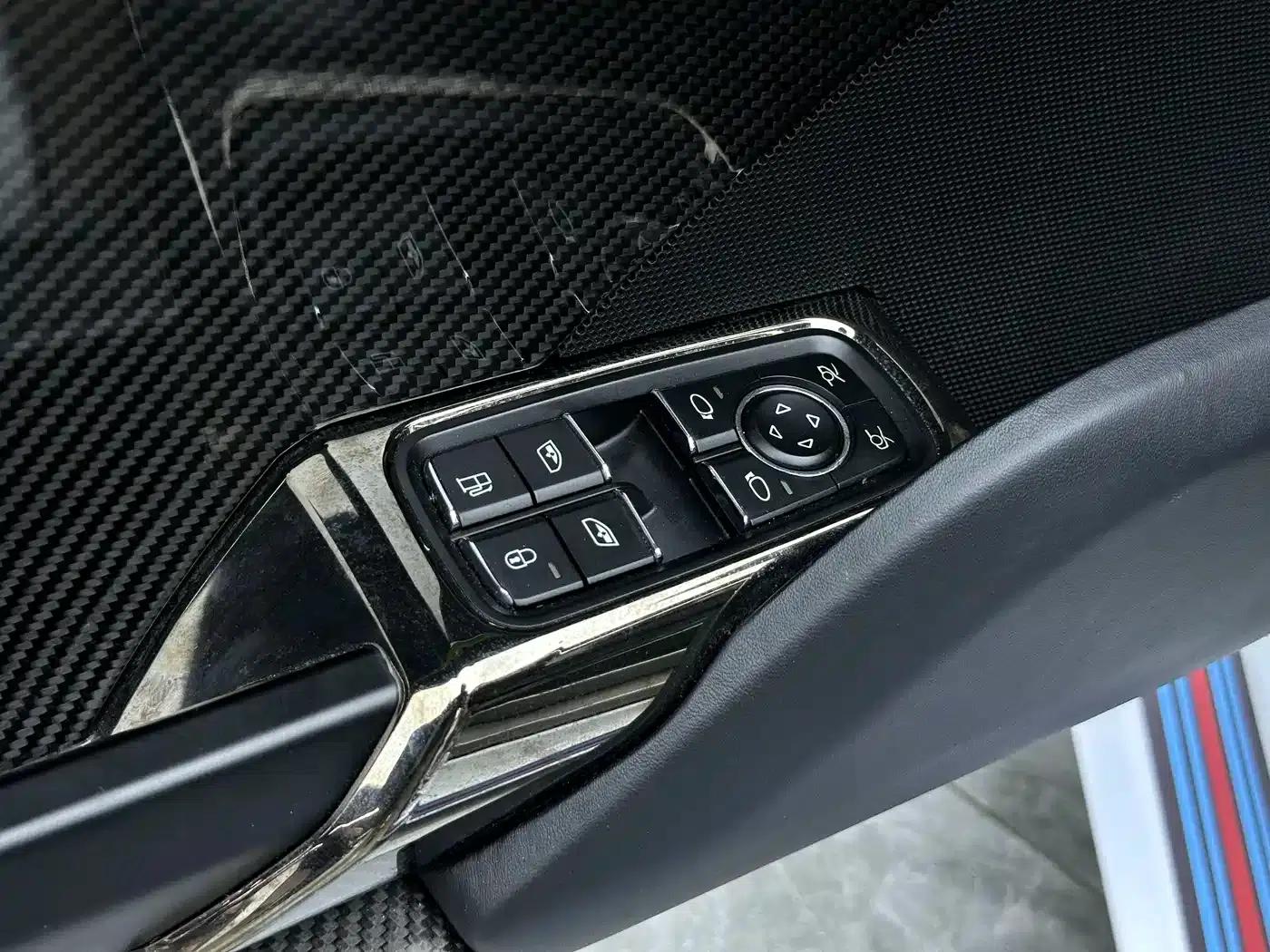 2014 918 Spyder 4.6L — миниатюра 20