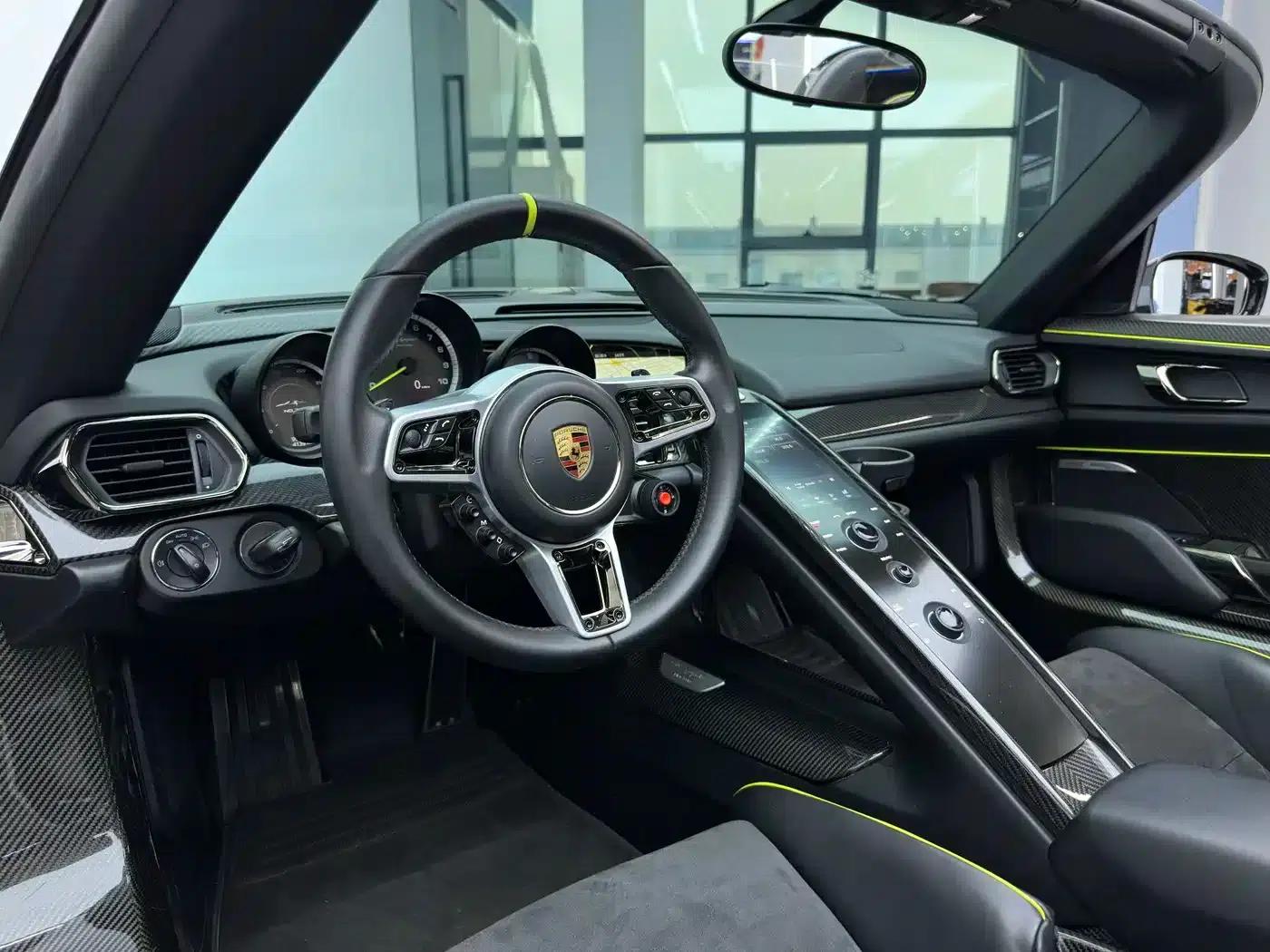 2014 918 Spyder 4.6L — миниатюра 33