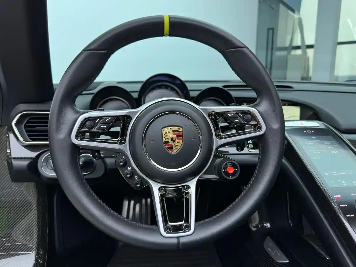 2014 918 Spyder 4.6L — миниатюра 34