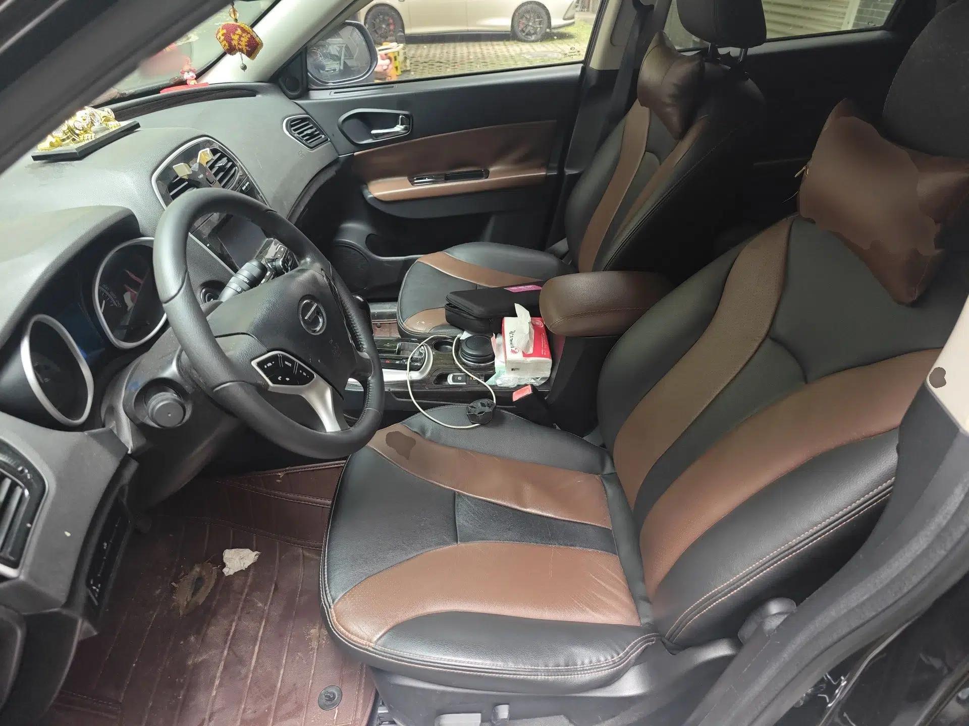 GAC Trumpchi GS5 Super 2016 2.0L Automatic Two-Wheel Drive Anniversary Edition — миниатюра 16