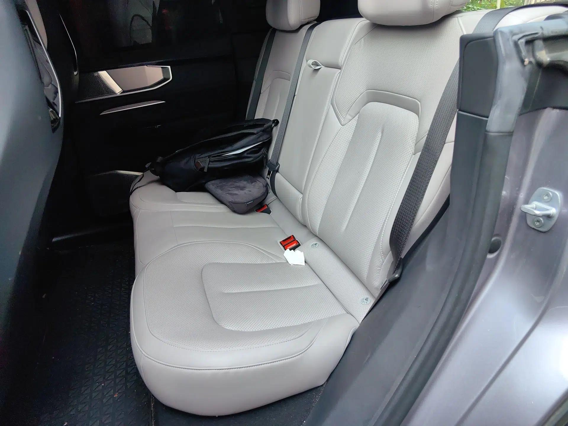 HiPhi Y 2023 560 km Pioneer Edition — миниатюра 18