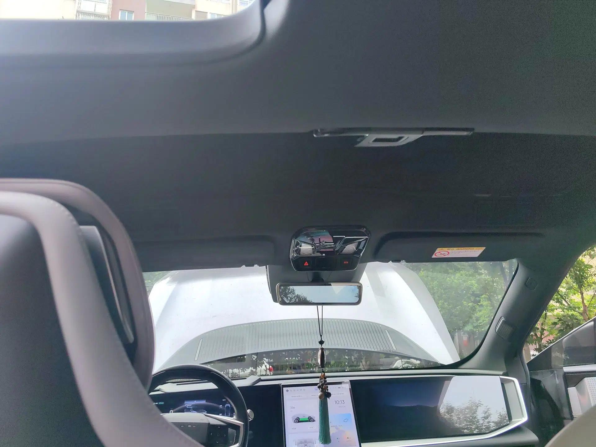 HiPhi Y 2023 560 km Pioneer Edition — миниатюра 19