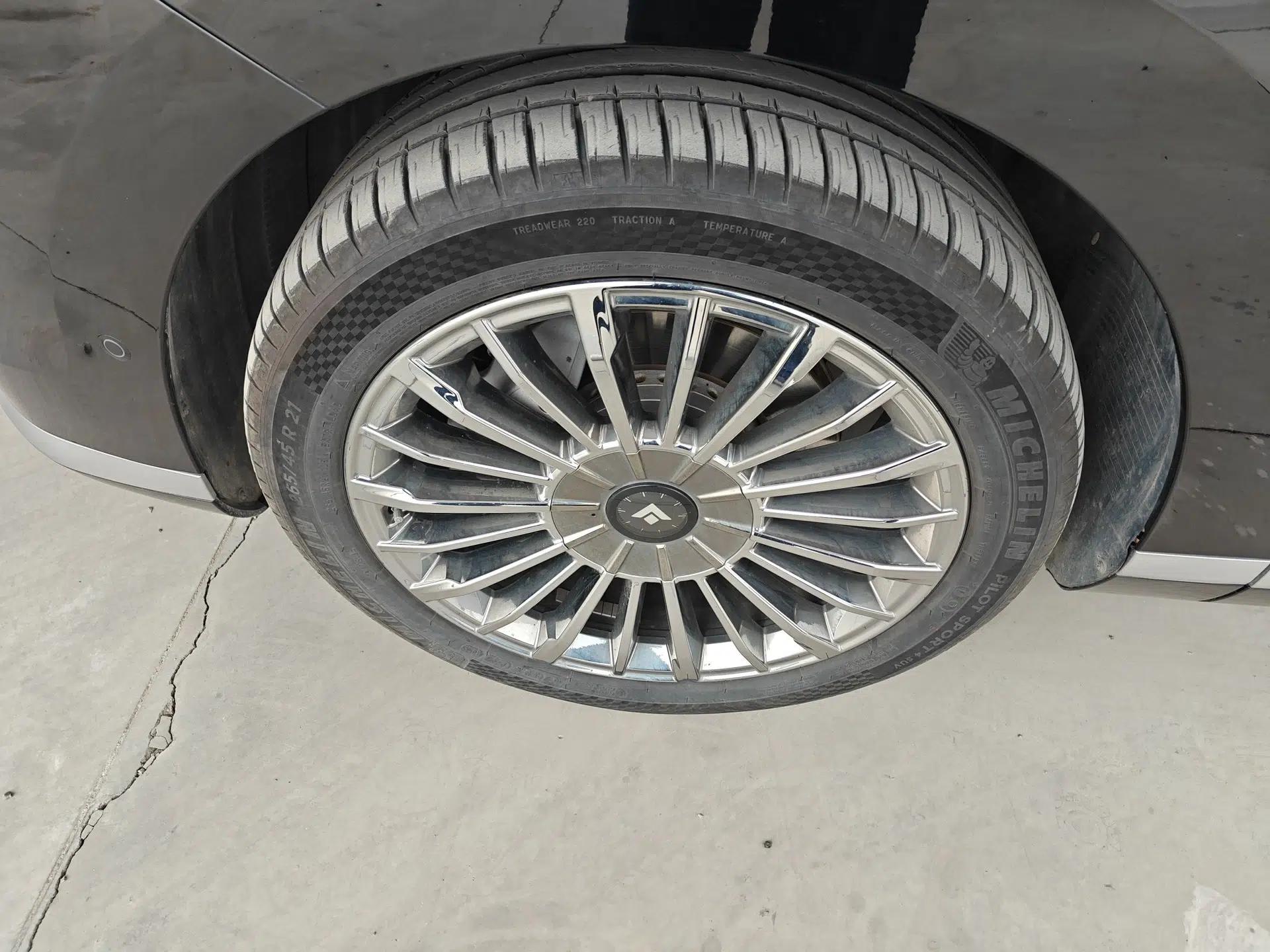 Hyptec HL 2025 700 Ultra Six-Seater All-Wheel-Drive LiDAR Version — миниатюра 8