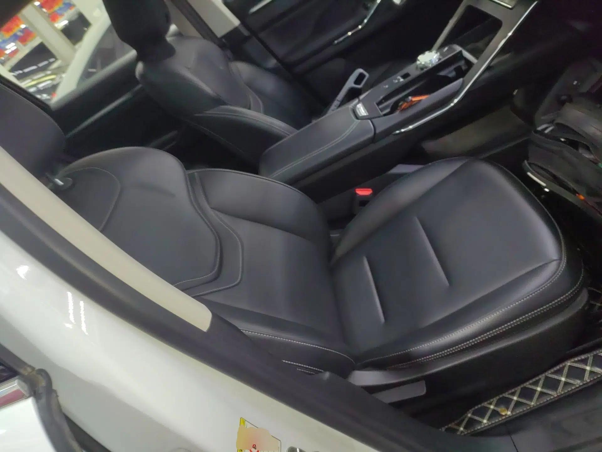 Haval H6 New Energy 2023 DHT-PHEV 55KM Enjoyment Edition — миниатюра 23