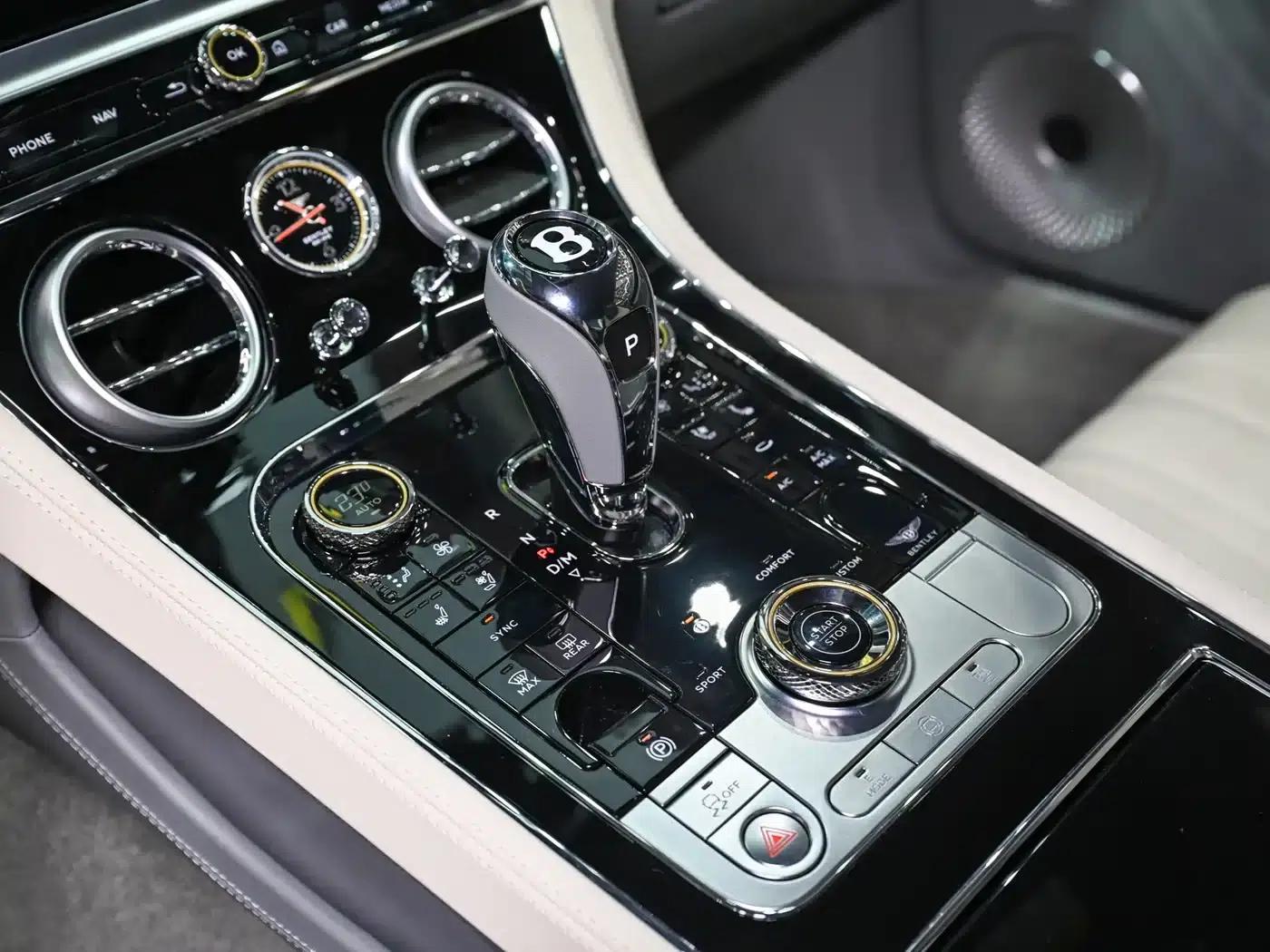 2026 Continental Plug-in Hybrid GT Base Model — миниатюра 11