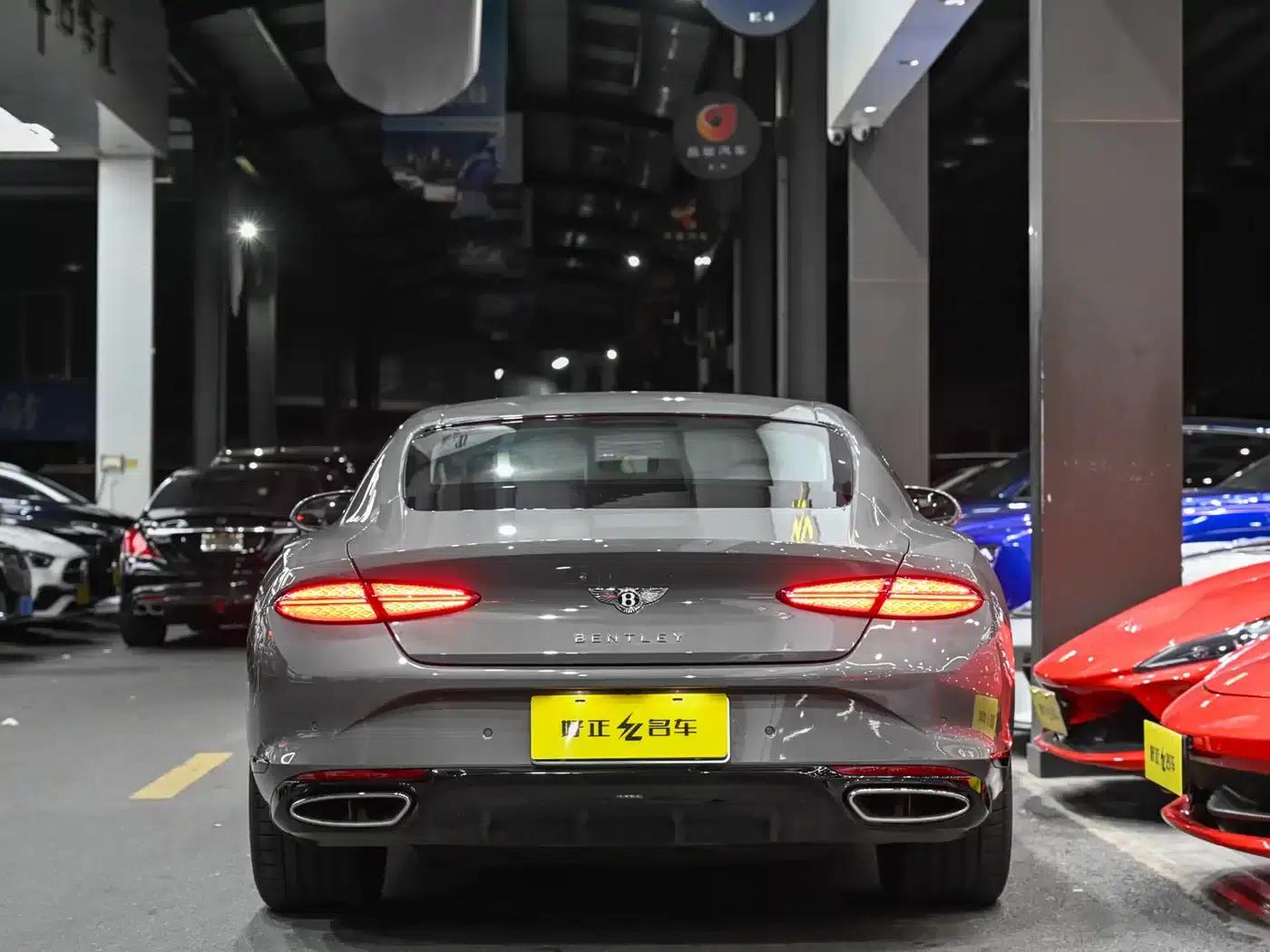 2026 Continental Plug-in Hybrid GT Base Model — миниатюра 5