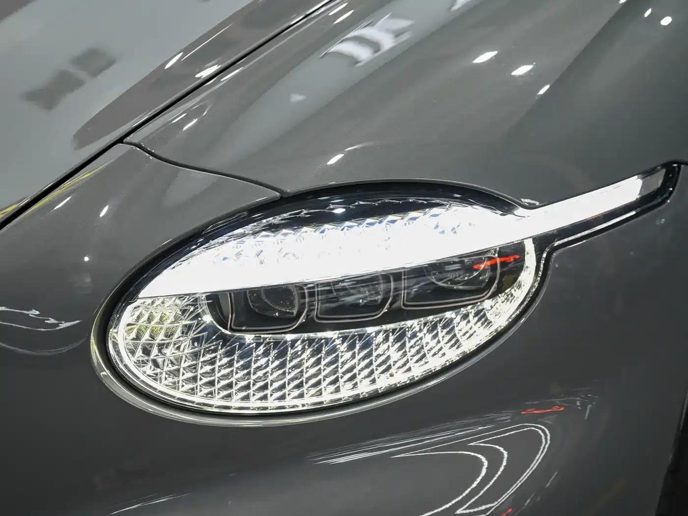 2026 Continental Plug-in Hybrid GT Base Model — миниатюра 19