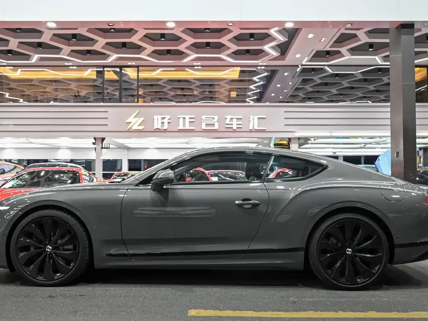 2026 Continental Plug-in Hybrid GT Base Model — миниатюра 3