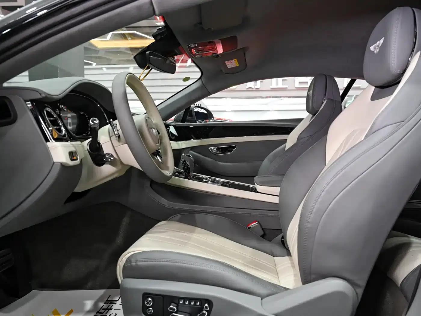 2026 Continental Plug-in Hybrid GT Base Model — миниатюра 9