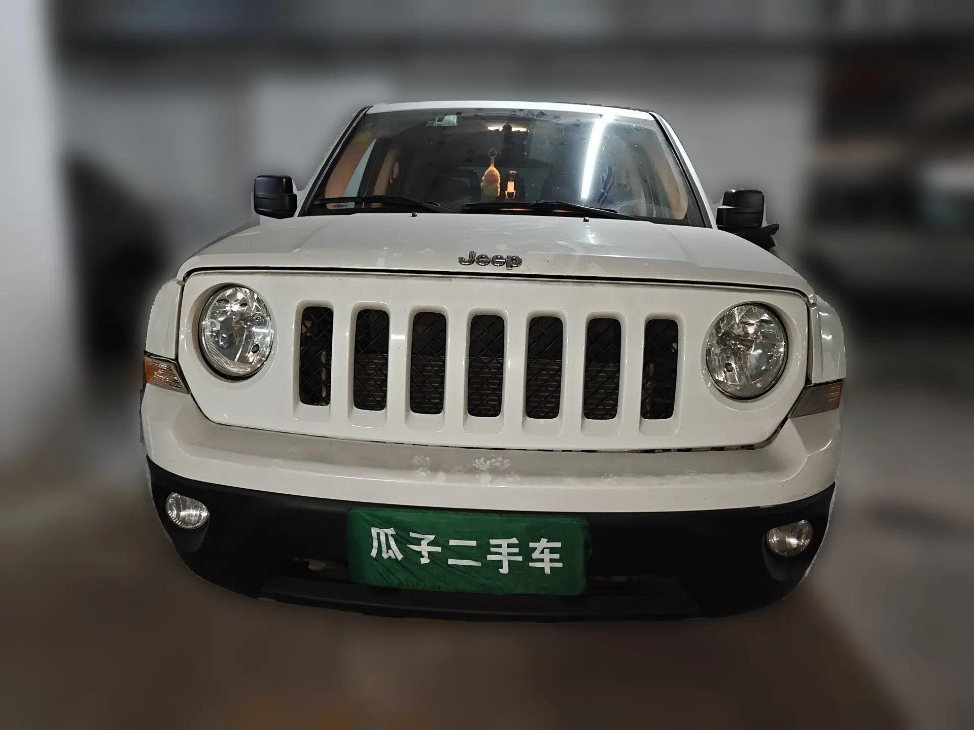 Jeep Patriot 2014 2.0L Sport Enhanced Edition — миниатюра 2