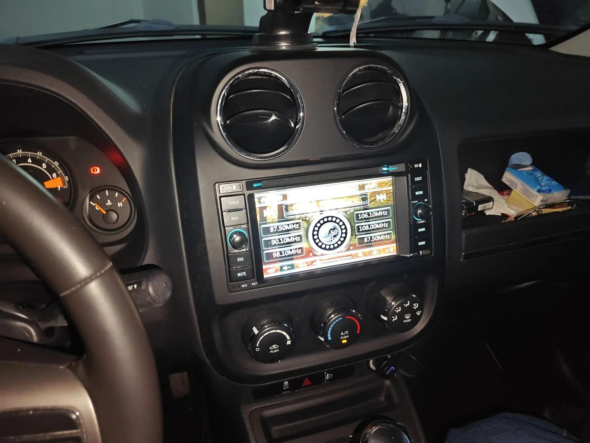 Jeep Patriot 2014 2.0L Sport Enhanced Edition — миниатюра 14