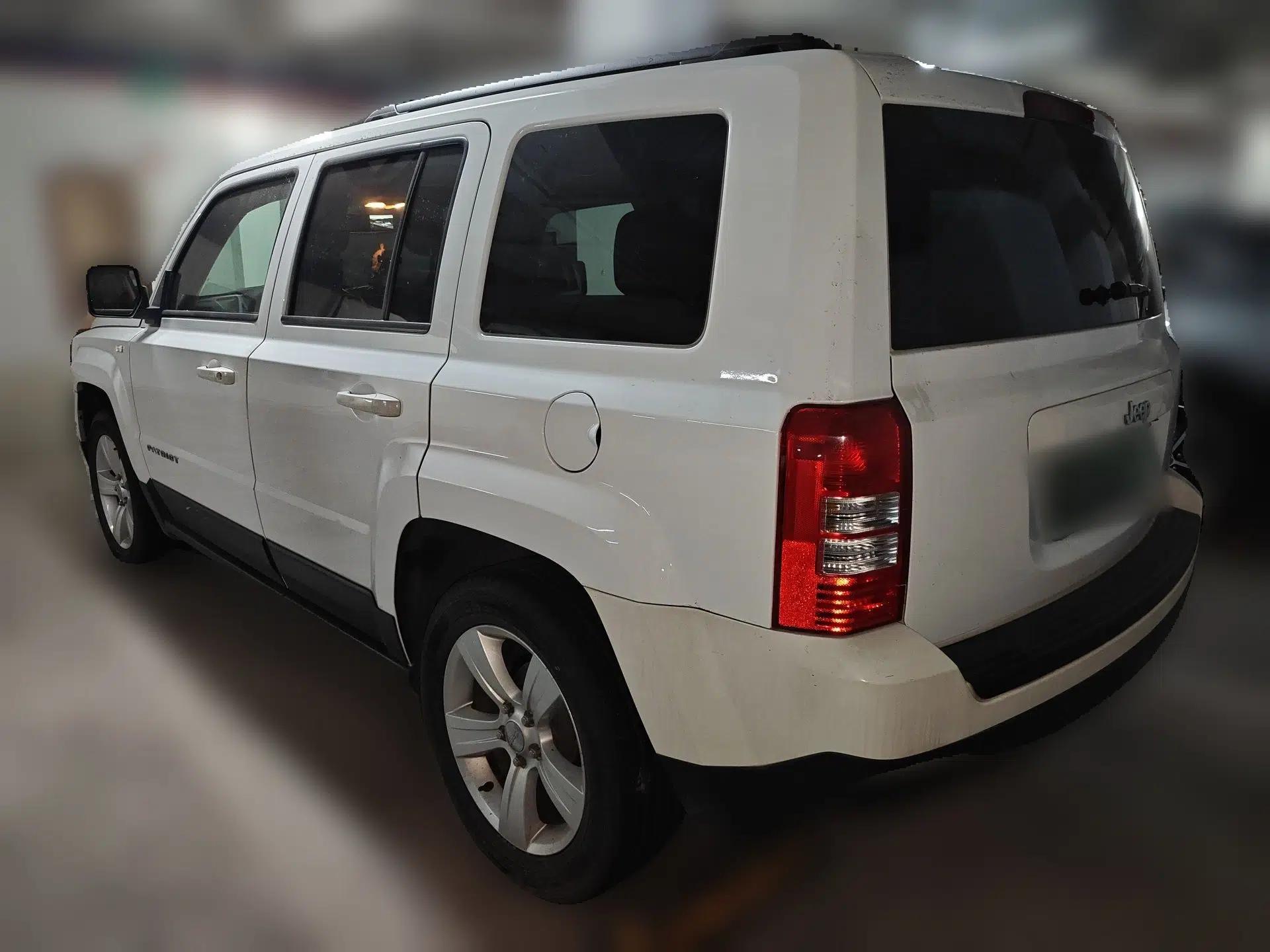 Jeep Patriot 2014 2.0L Sport Enhanced Edition — миниатюра 4