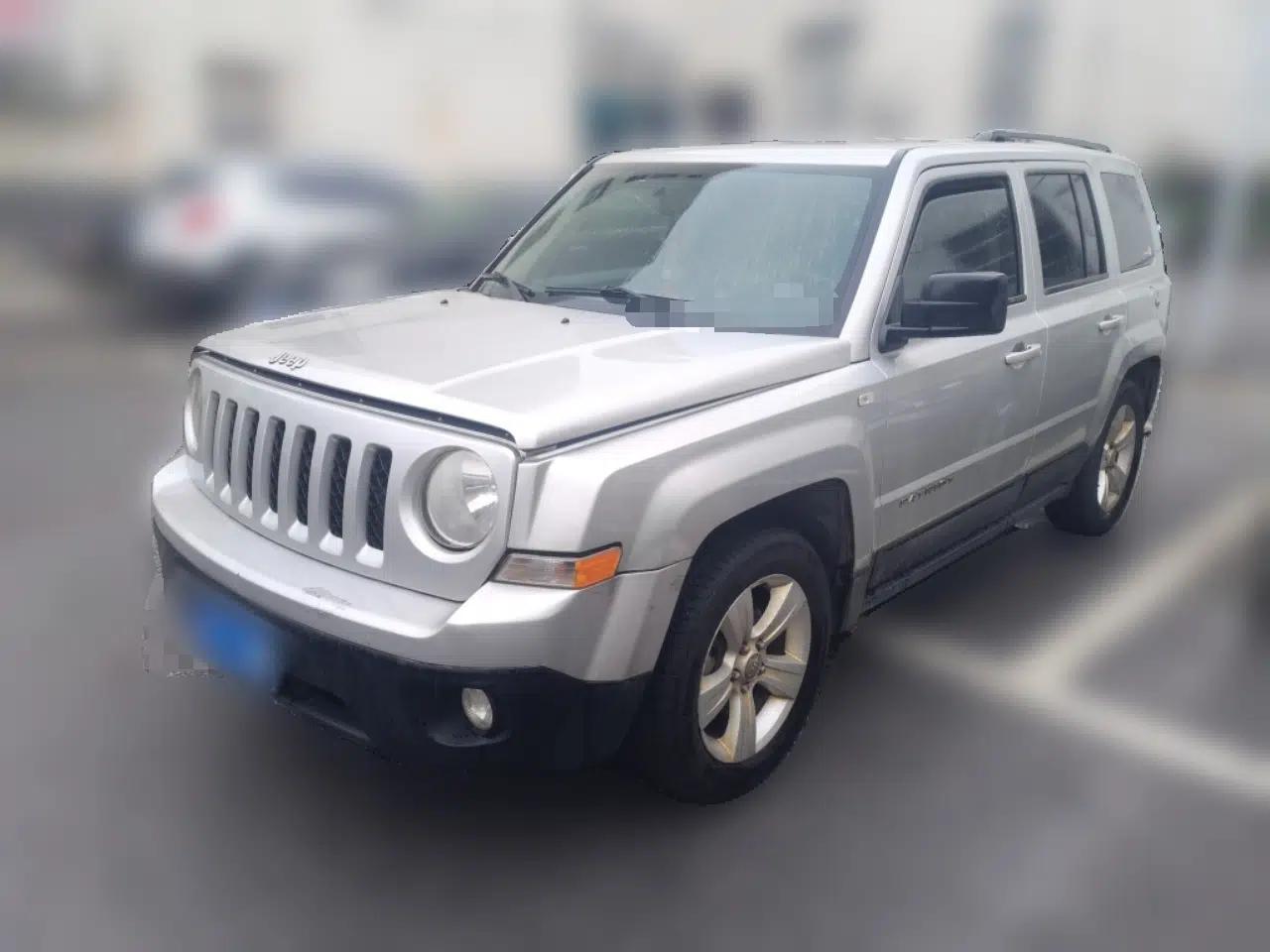 Jeep Patriot 2012 2.4 Sport Edition — миниатюра 1