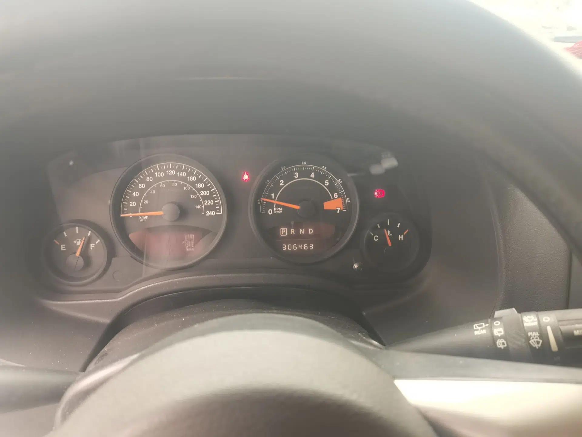 Jeep Patriot 2012 2.4 Sport Edition — миниатюра 12