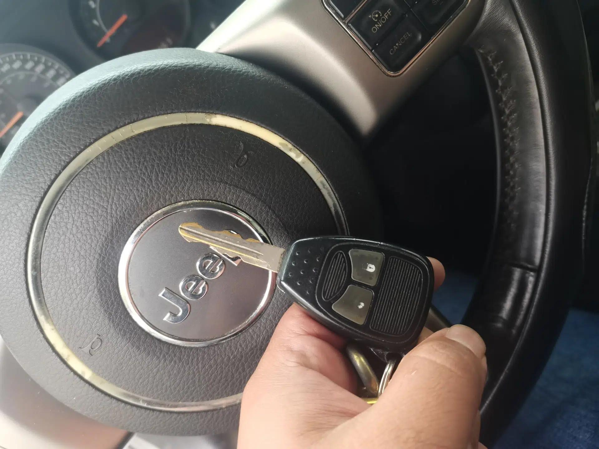 Jeep Patriot 2012 2.4 Sport Edition — миниатюра 9