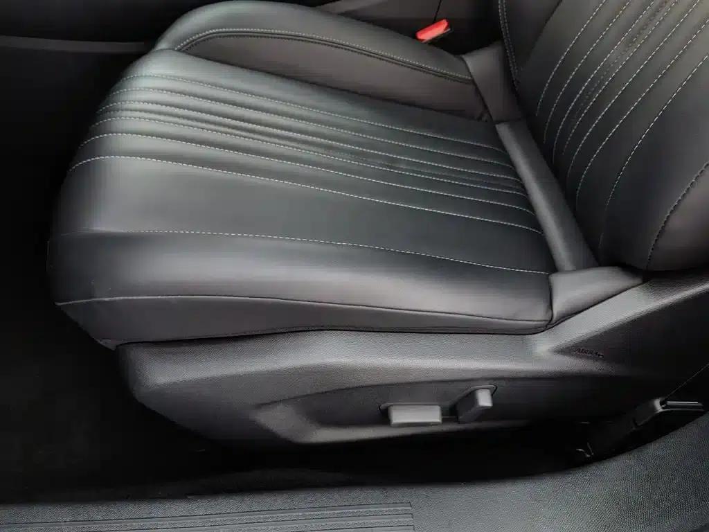 Peugeot 408X 2023 Gravity Edition — миниатюра 20