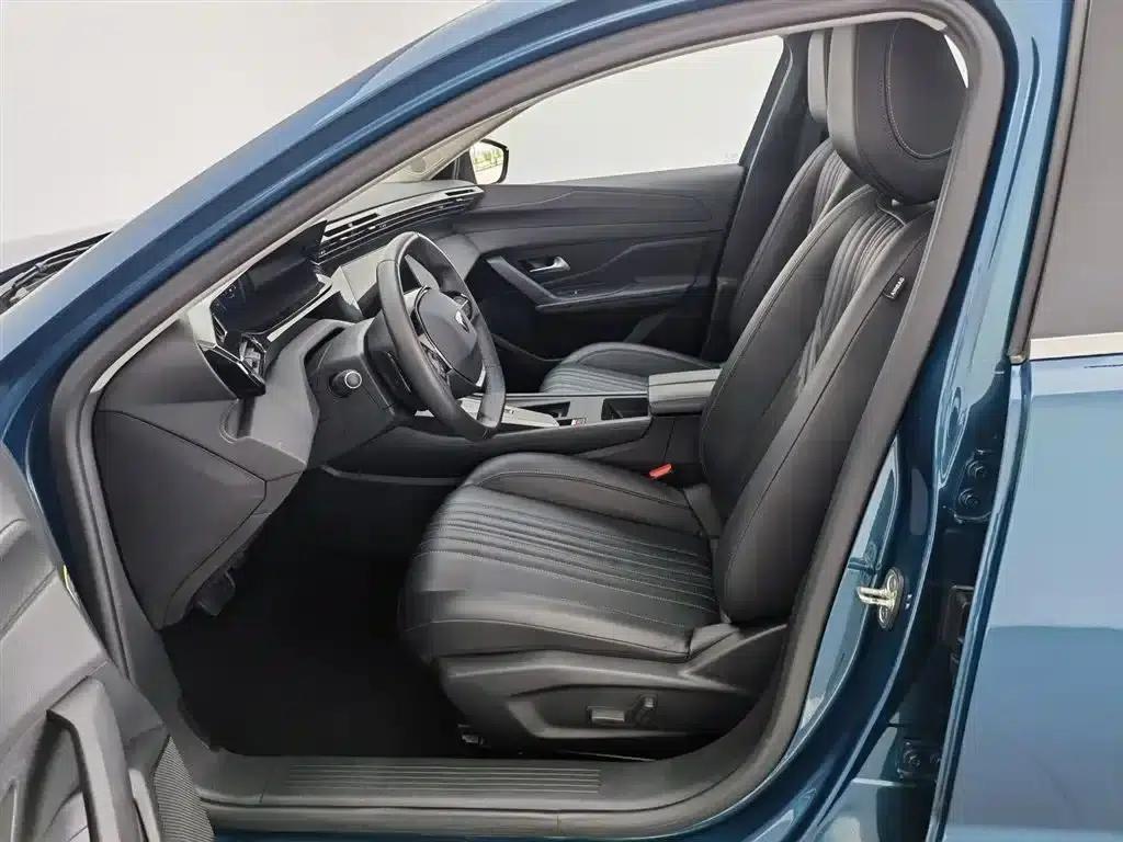 Peugeot 408X 2023 Gravity Edition — миниатюра 10