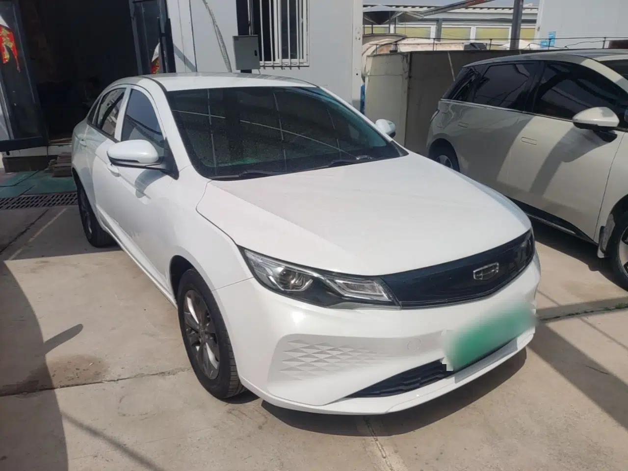 Geely Auto Emgrand New Energy 2021 EV Pro Ride-Hailing Edition — миниатюра 3