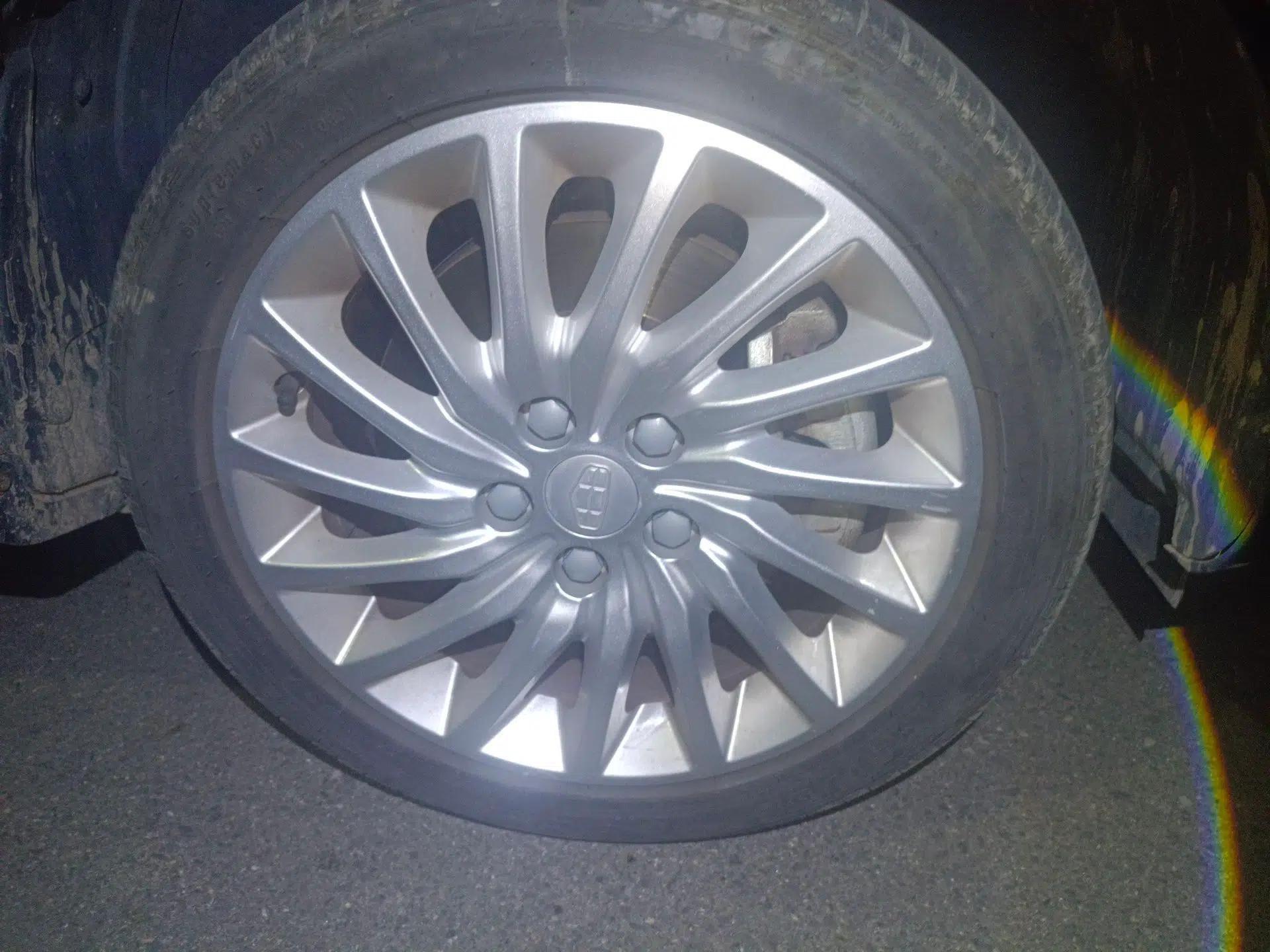 Geely Auto Emgrand New Energy 2016 EV Elite Model — миниатюра 8