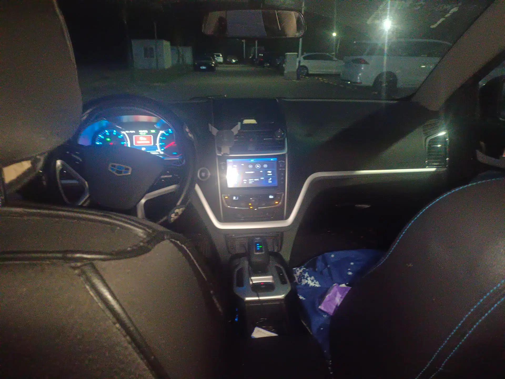 Geely Auto Emgrand New Energy 2016 EV Elite Model — миниатюра 10