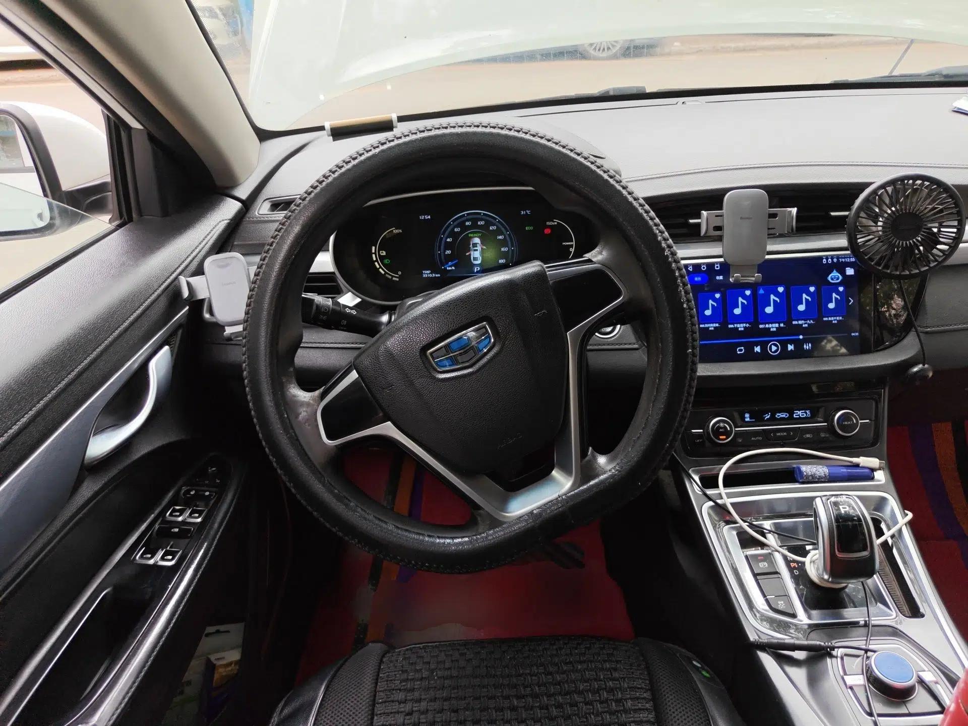 Geely Auto Emgrand New Energy 2018 EV450 Ambition Model — миниатюра 11