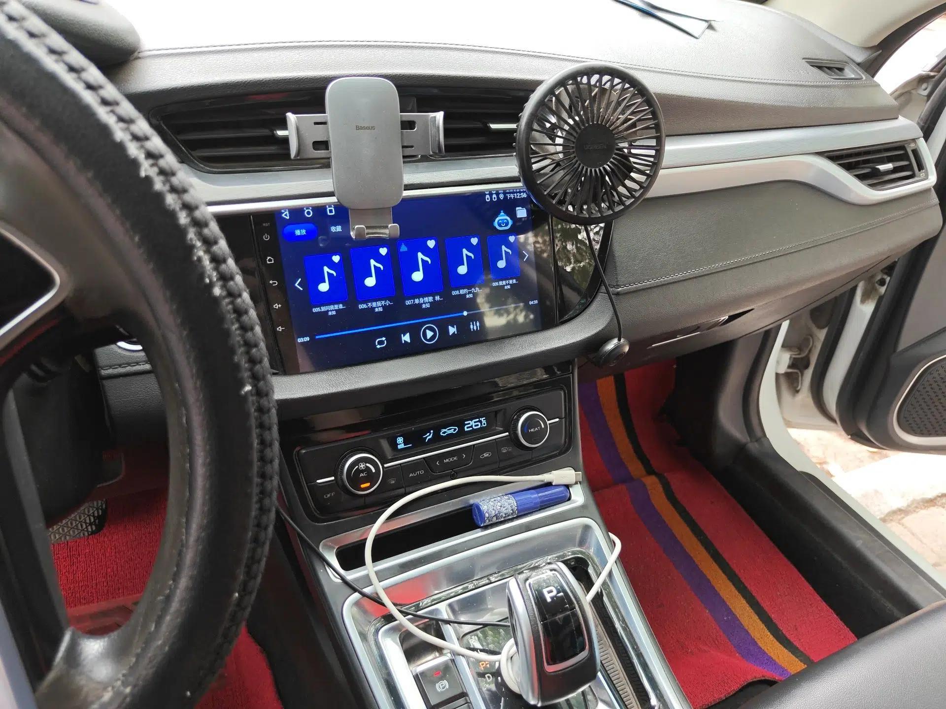 Geely Auto Emgrand New Energy 2018 EV450 Ambition Model — миниатюра 14