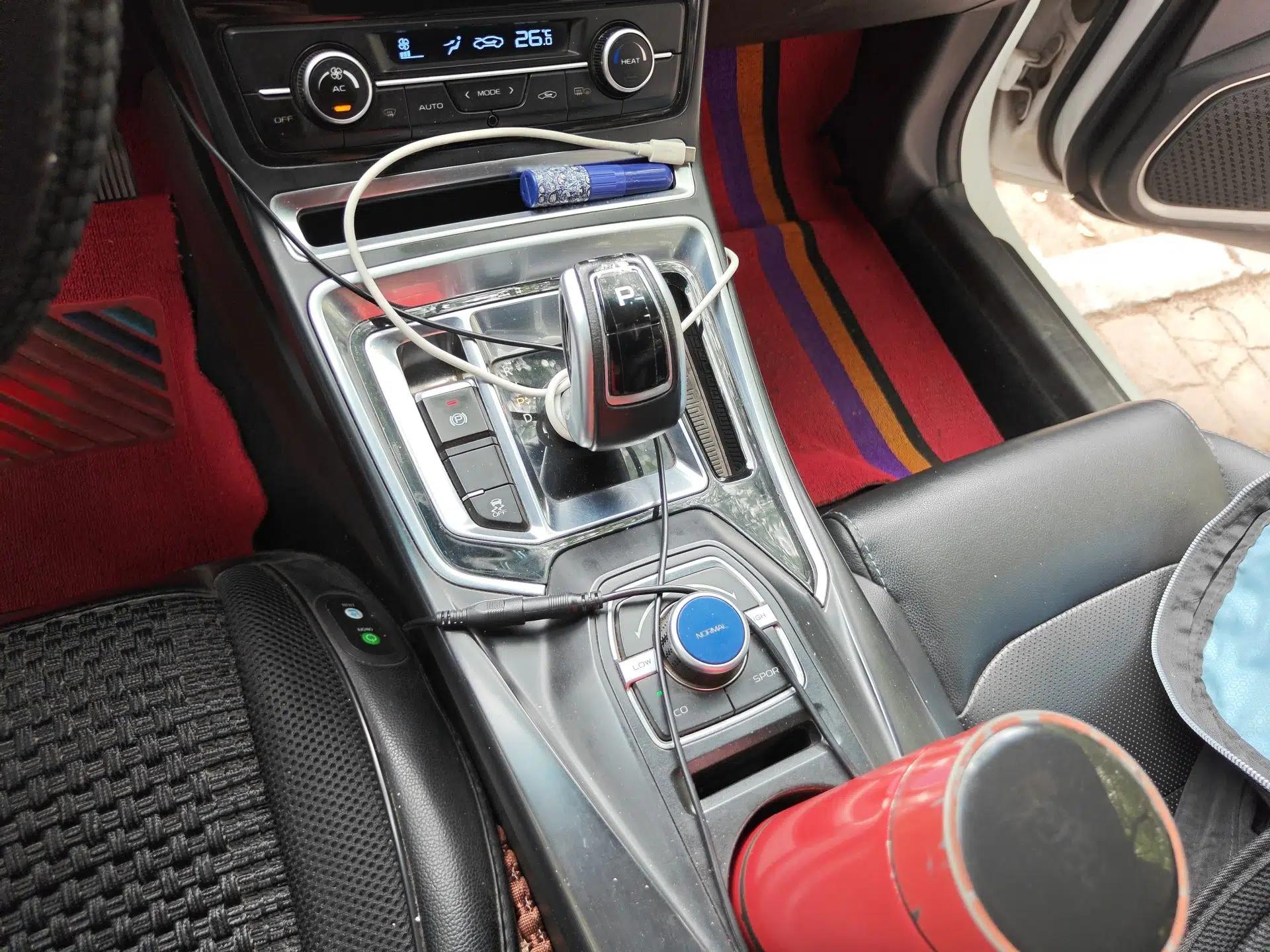 Geely Auto Emgrand New Energy 2018 EV450 Ambition Model — миниатюра 15