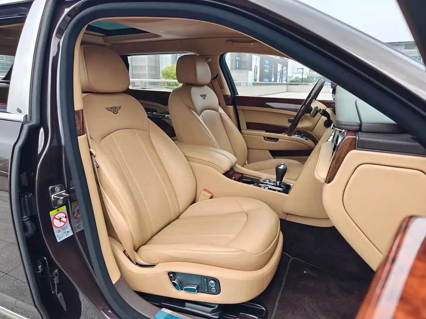 Mulsanne 2017 6.8T Long Wheelbase — миниатюра 16