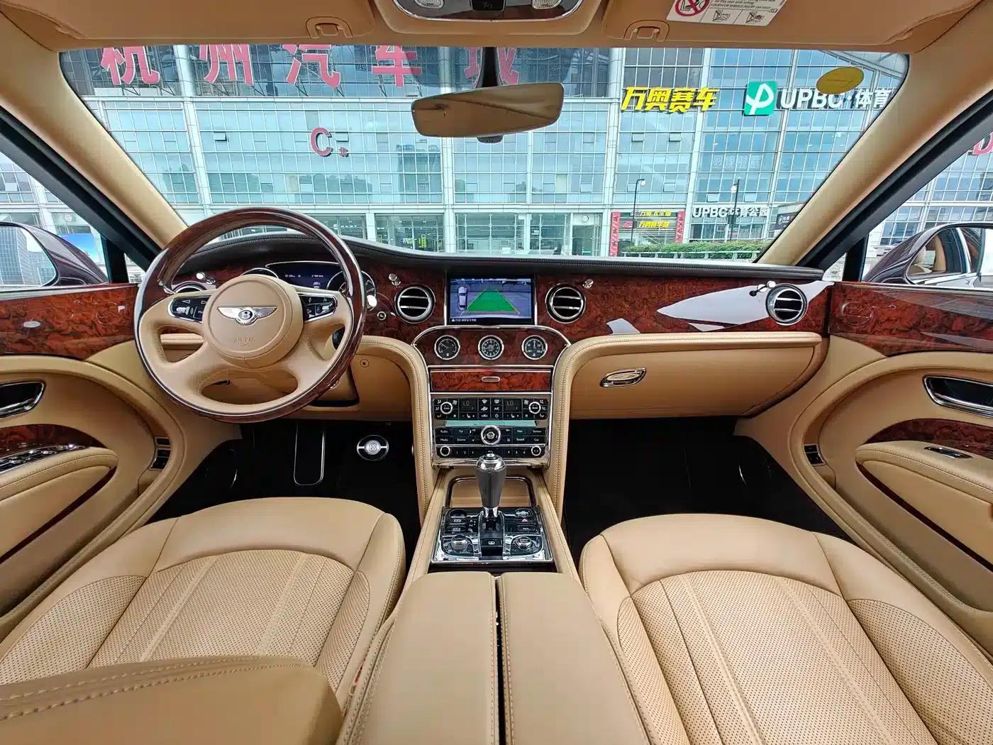 Mulsanne 2017 6.8T Long Wheelbase — миниатюра 9