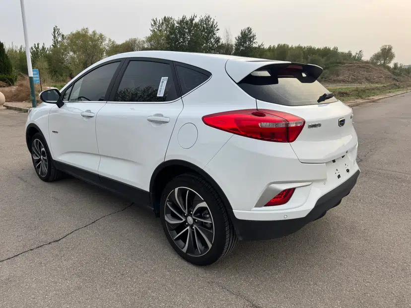Geely Auto Emgrand GSe 2018 ZhenShang Model — миниатюра 7