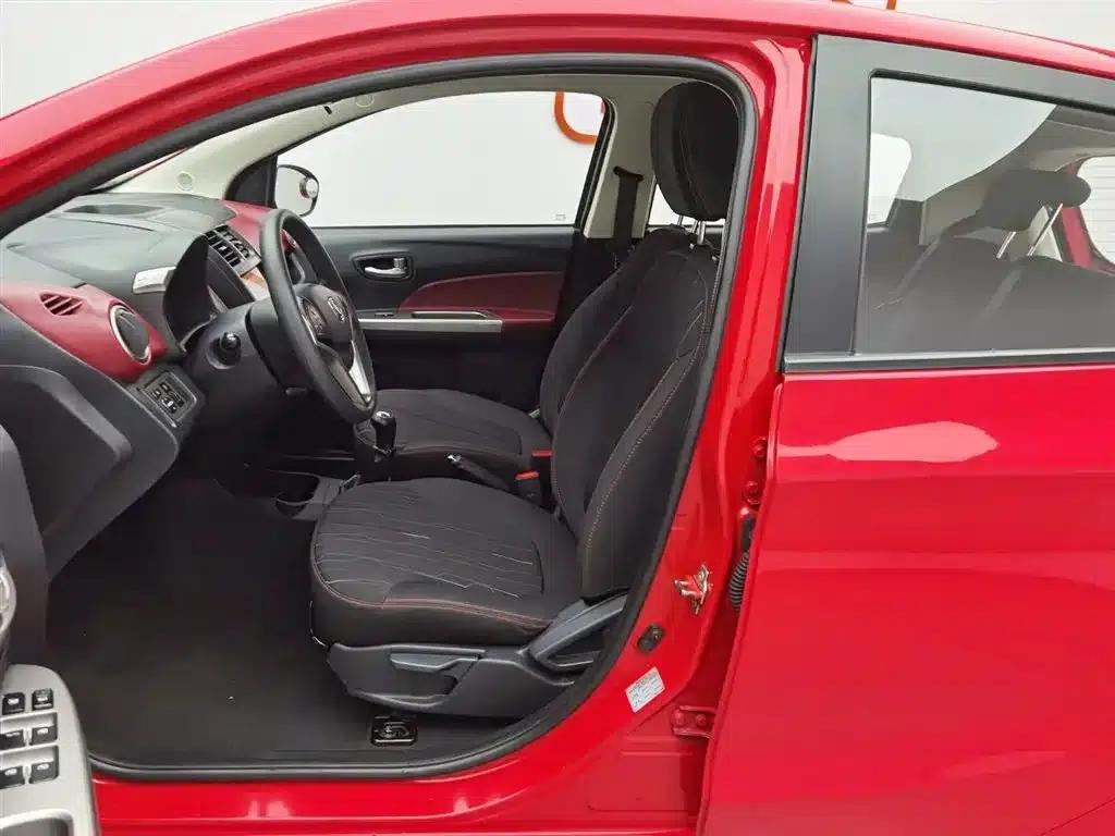 Benben 2014 1.4L Manual Deluxe Edition — миниатюра 10