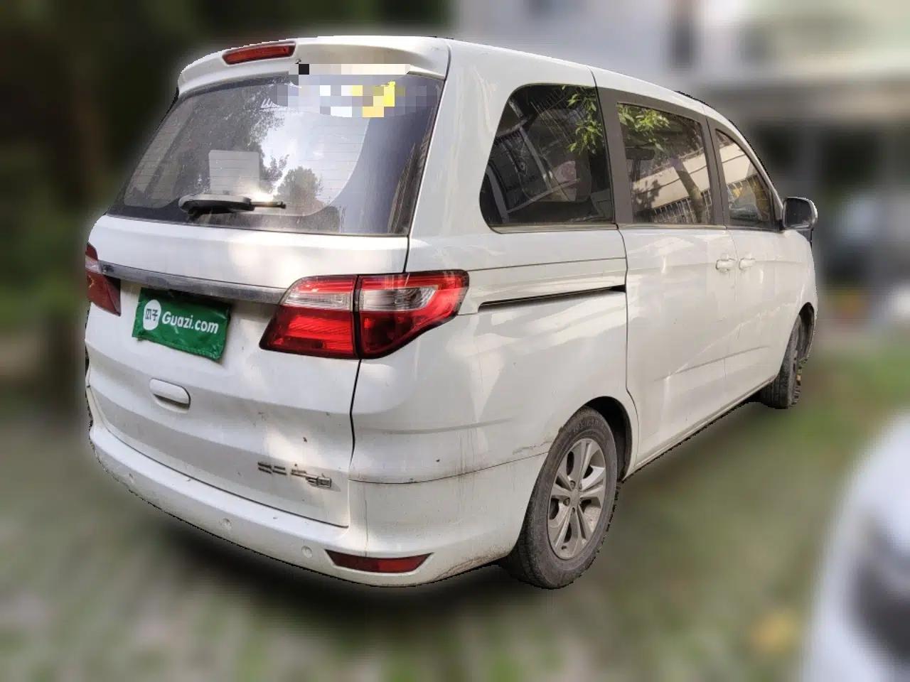 Jinbei F50 2017 1.6L Manual Luxury Model — миниатюра 6