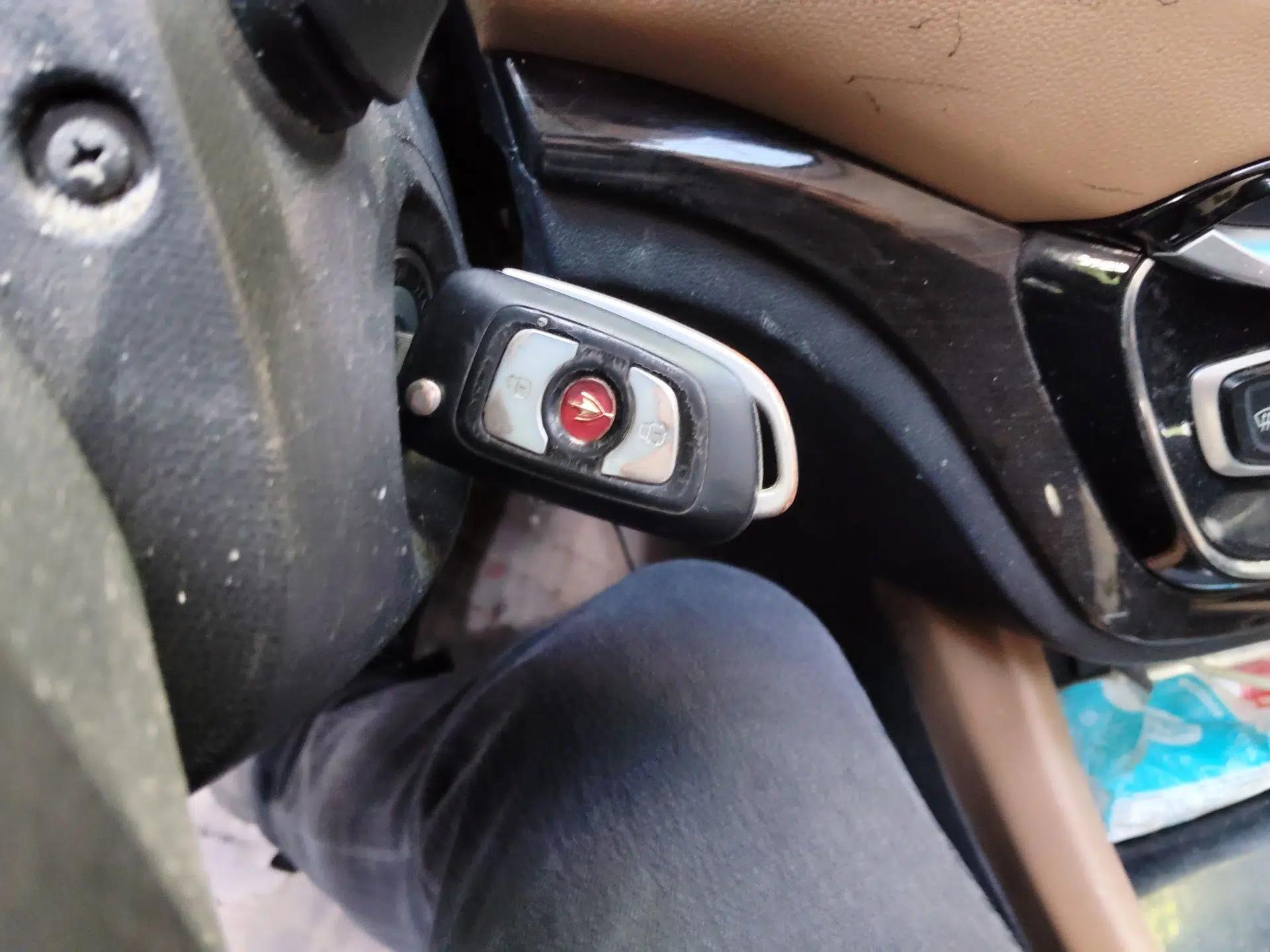 Jinbei F50 2017 1.6L Manual Luxury Model — миниатюра 9