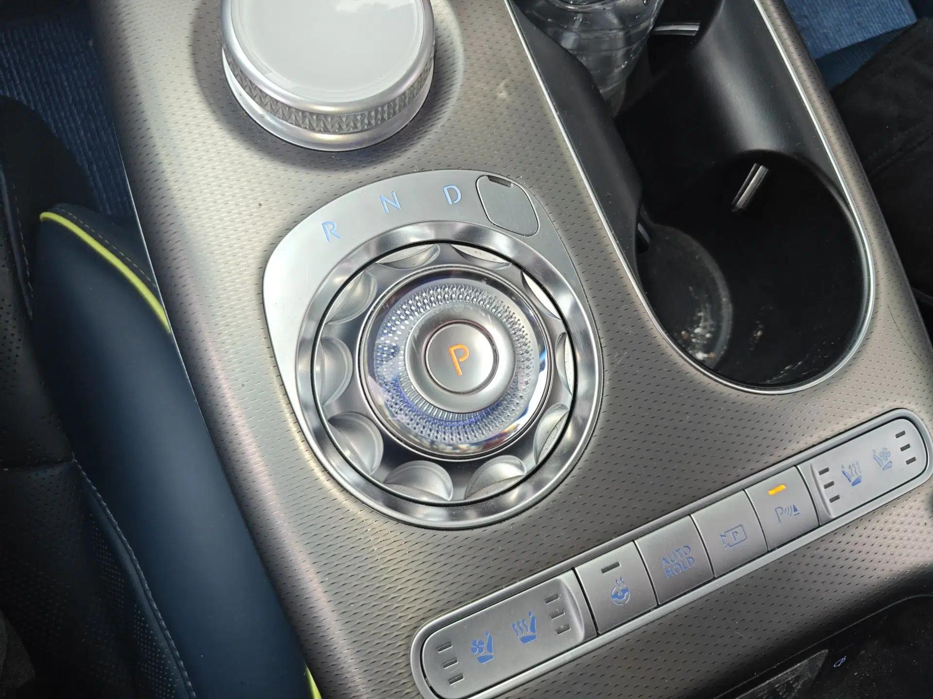 Genesis GV60 2023 Dual-Motor All-Wheel-Drive High-Performance Flagship Edition — миниатюра 15