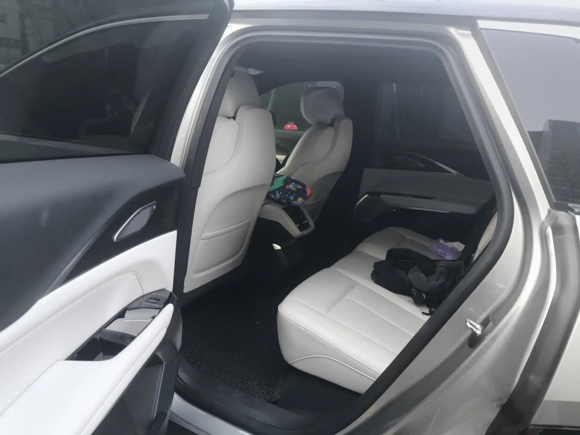 Cadillac LYRIQ 2022 Rear-Drive Long-Range Luxury Edition — миниатюра 20