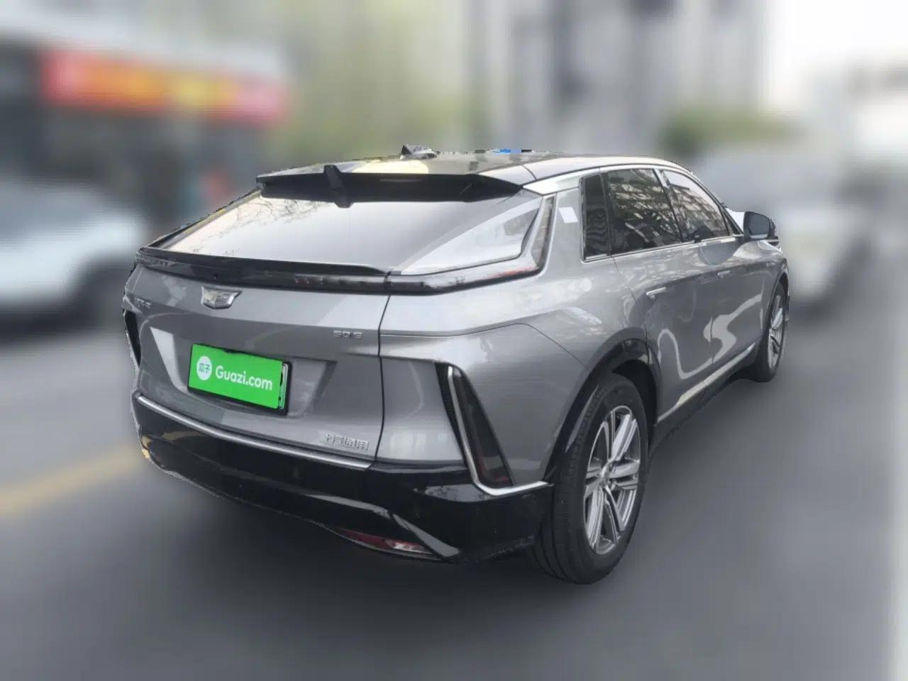 Cadillac LYRIQ 2022 Rear-Drive Long-Range Luxury Edition — миниатюра 6