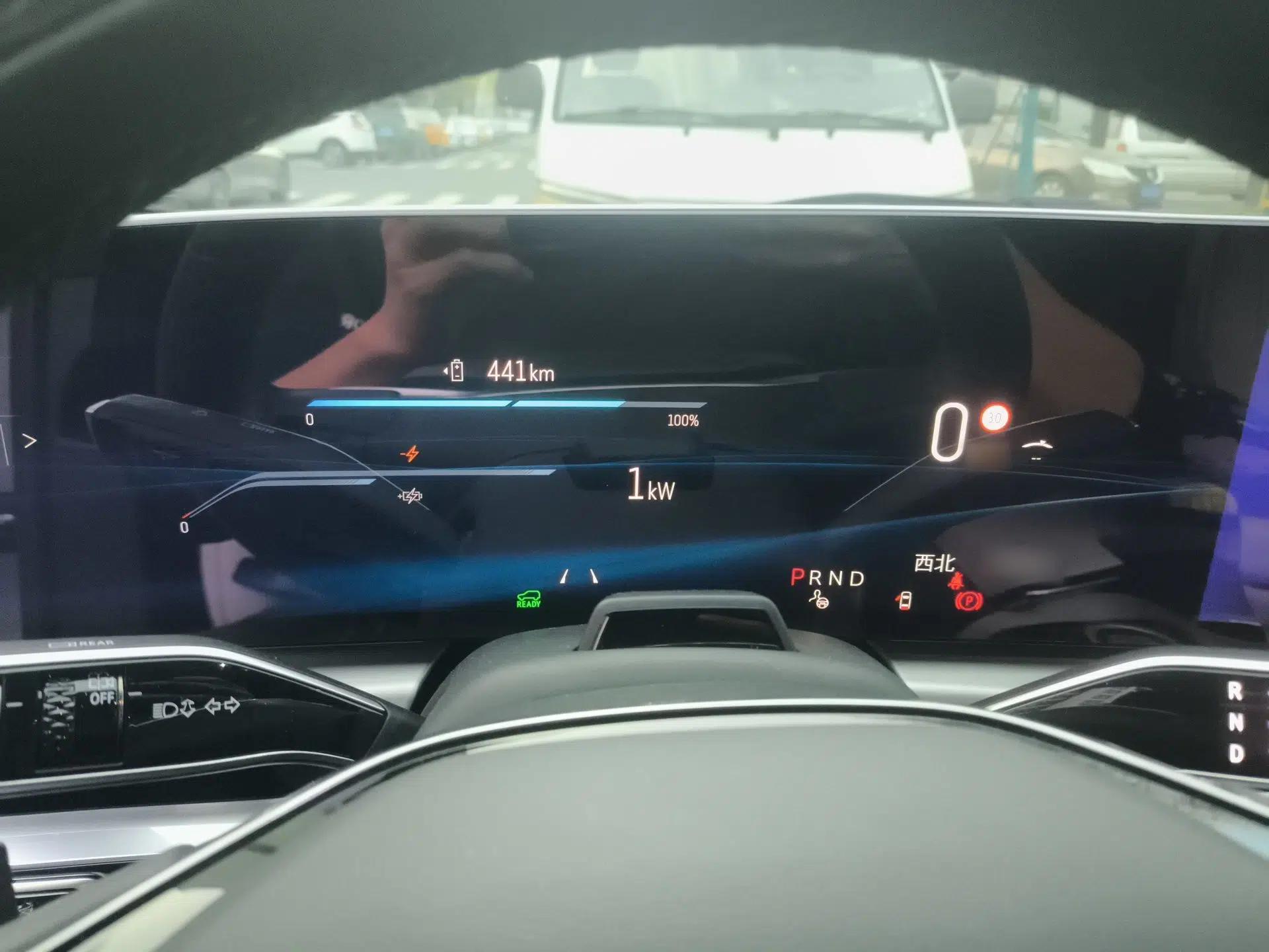 Cadillac LYRIQ 2022 Rear-Drive Long-Range Luxury Edition — миниатюра 10